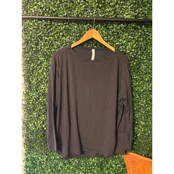 Lululemon Black Long Sleeve Top Size Medium/8 - Picture 1 of 4